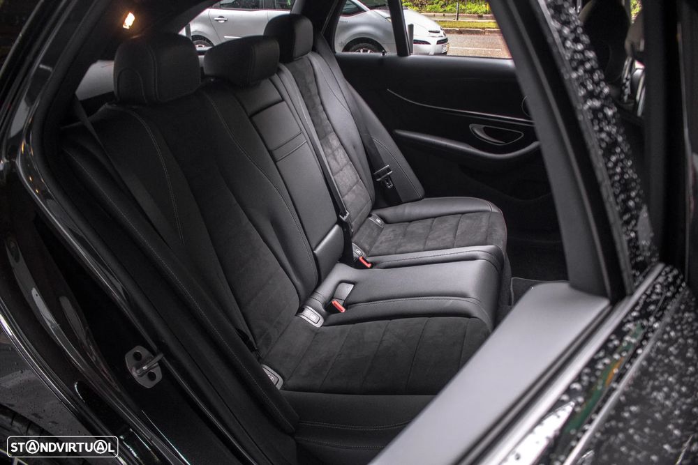 Mercedes-Benz E 300 e AMG Line - 36