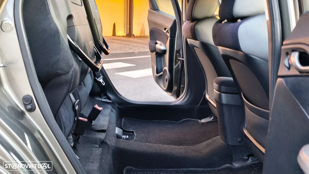 Honda Civic 1.4i-DSi i-SHIFT Comfort - 14