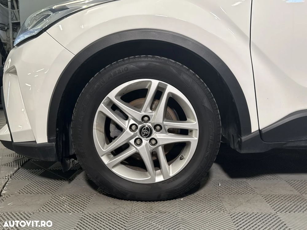 Toyota C-HR - 14