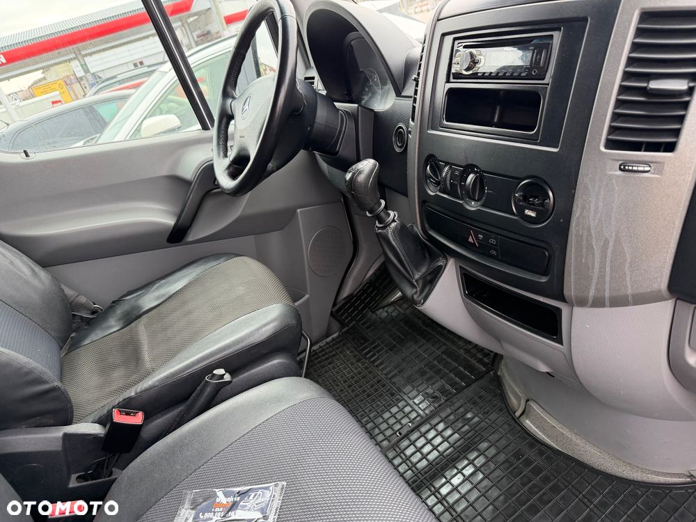 Mercedes-Benz Sprinter - 7
