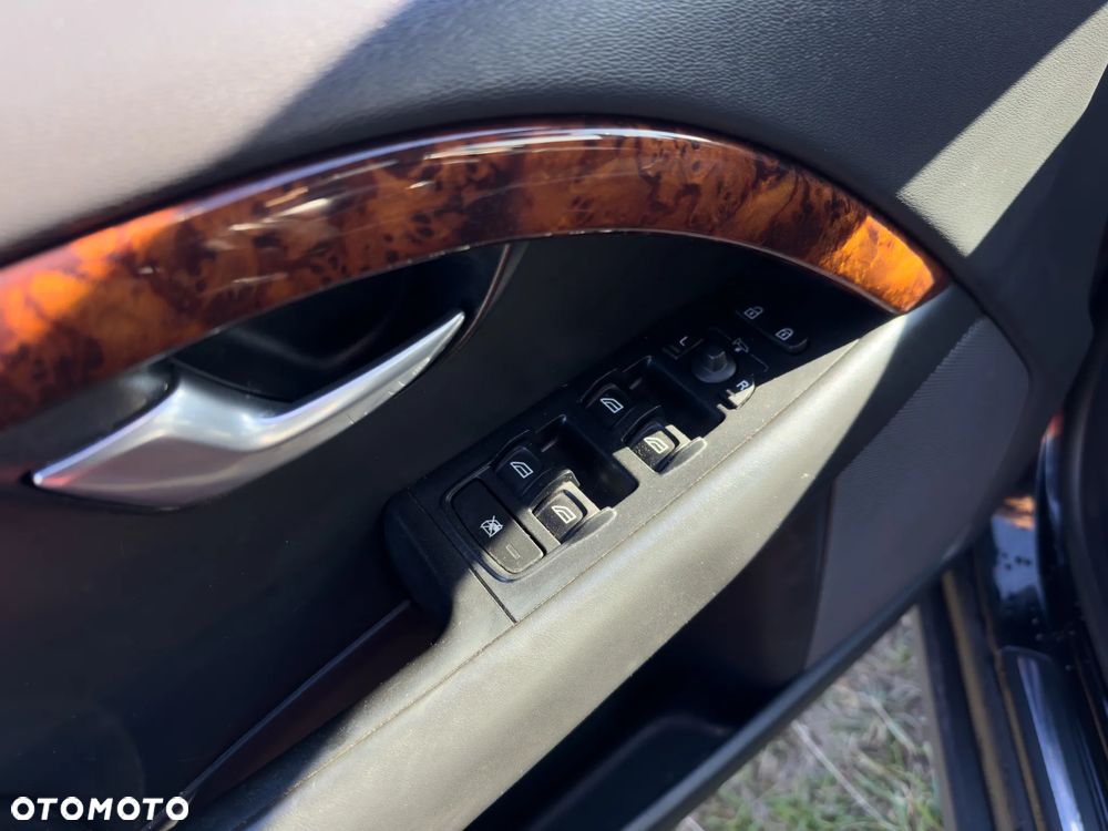 Volvo XC 70 2.4D AWD Momentum - 15