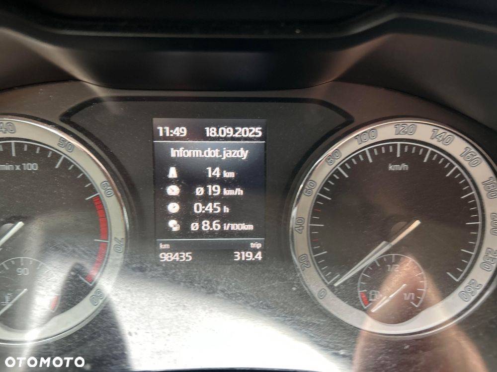 Skoda Karoq 1.5 TSI ACT GPF 4x2 Ambition - 8