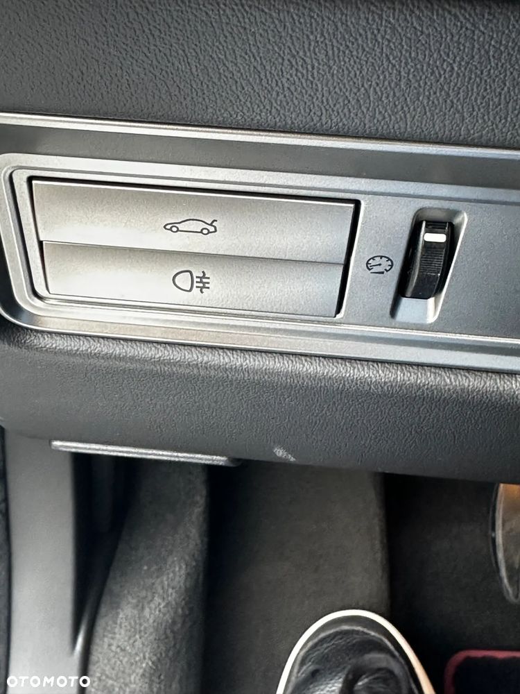 Jaguar XF XFR - 40