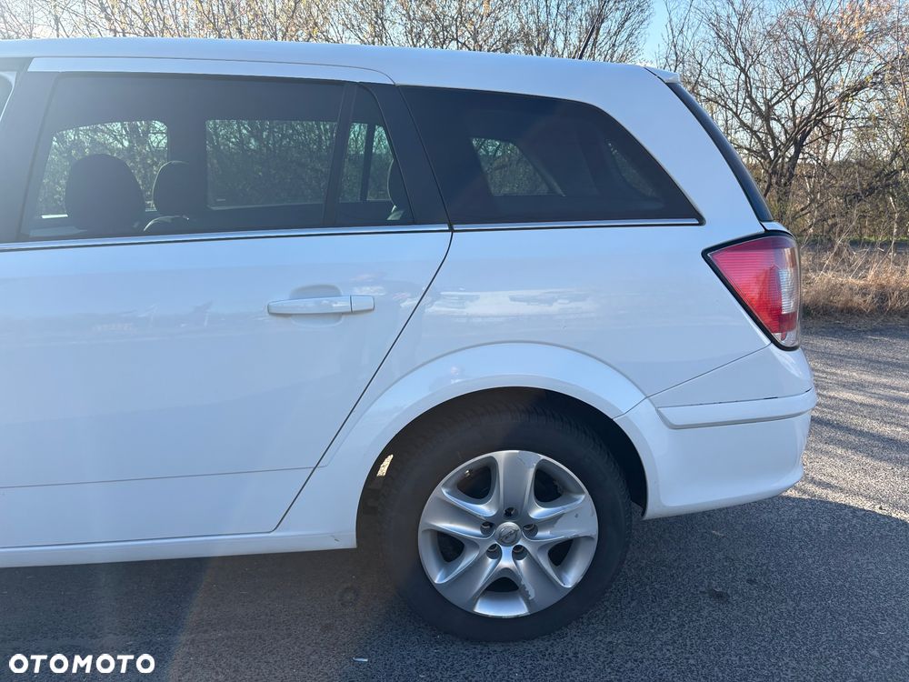 Opel Astra 1.7 CDTI DPF (119g) Edition 111 Jahre - 11