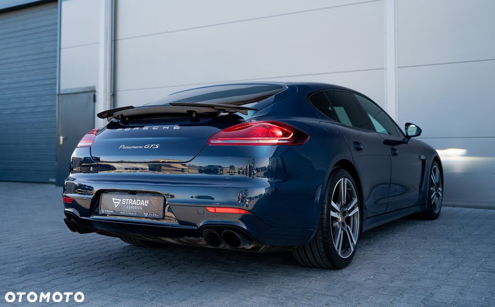 Porsche Panamera GTS PDK - 3