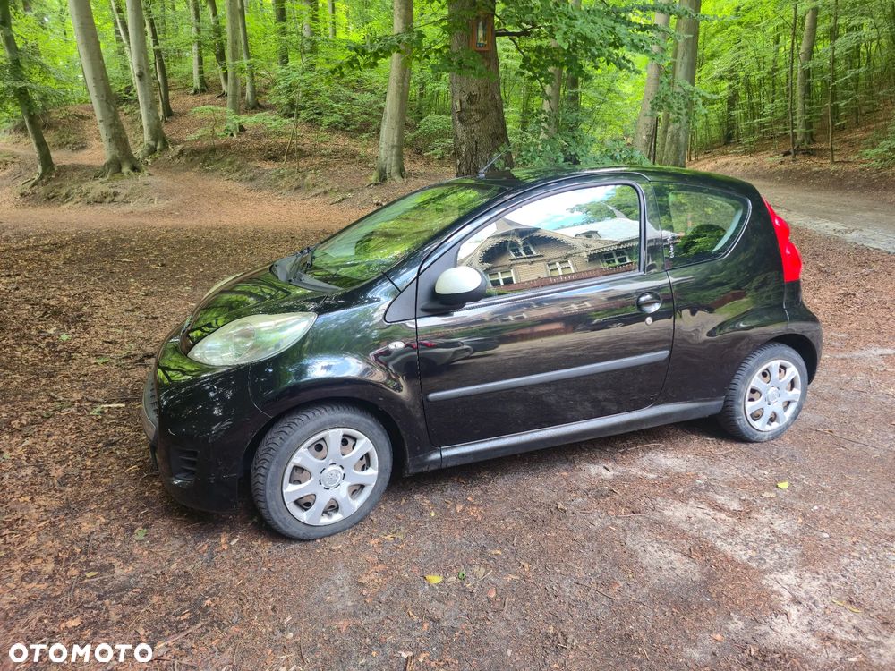 Peugeot 107 1.0 Urban Move - 1