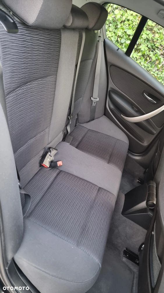 BMW Seria 1 118i - 12