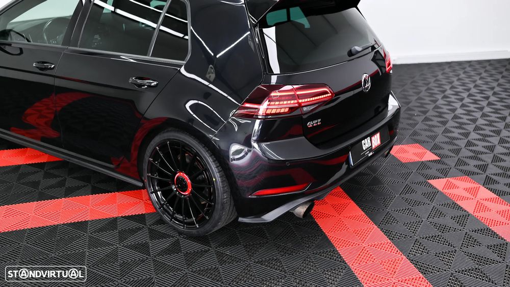 VW Golf GTI 2.0 TSI OPF DSG Performance - 24