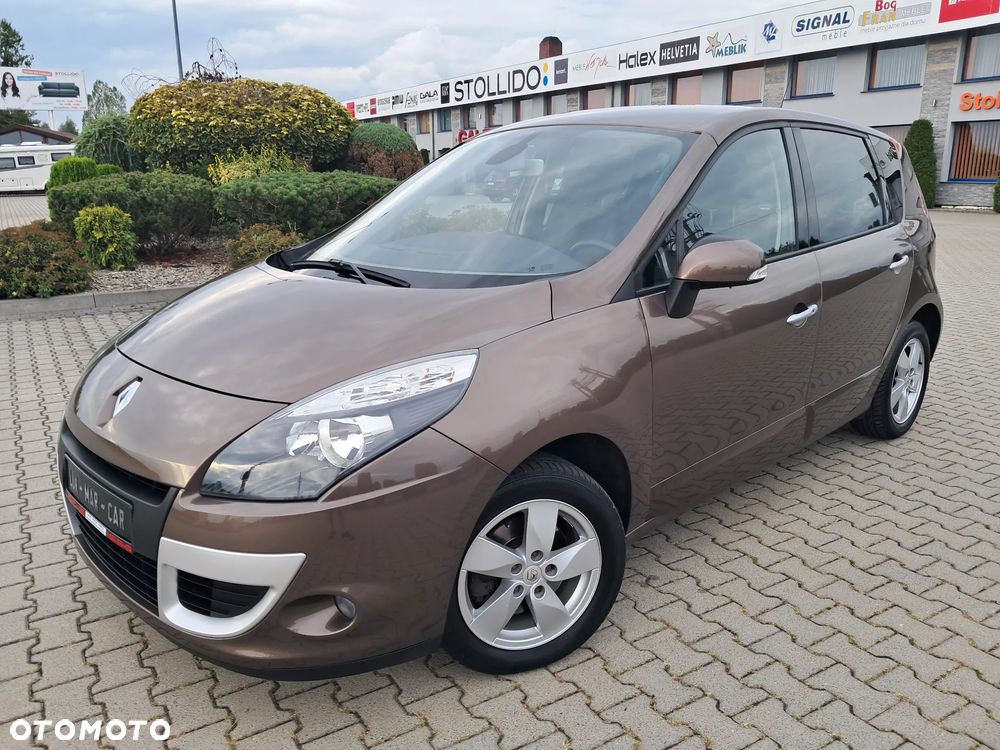 Renault Scenic 1.6 16V Luxe Privilege - 3