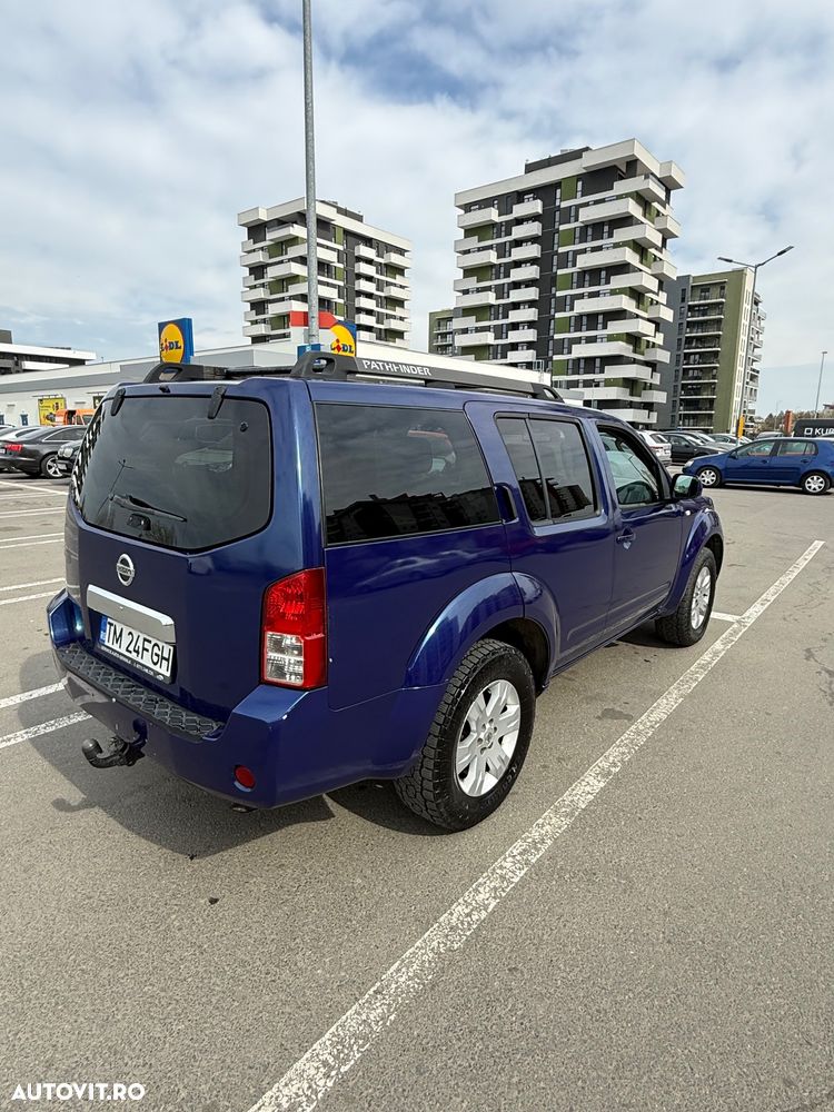 Nissan Pathfinder 2.5 dCi Aut LE - 4