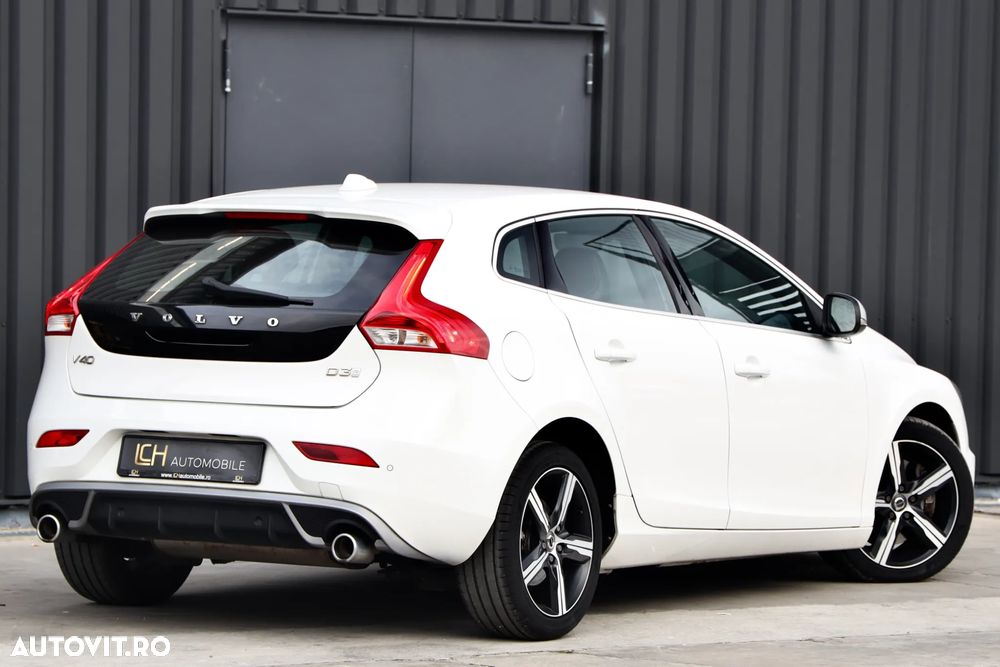 Volvo V40 D3 Geartronic RDesign - 4