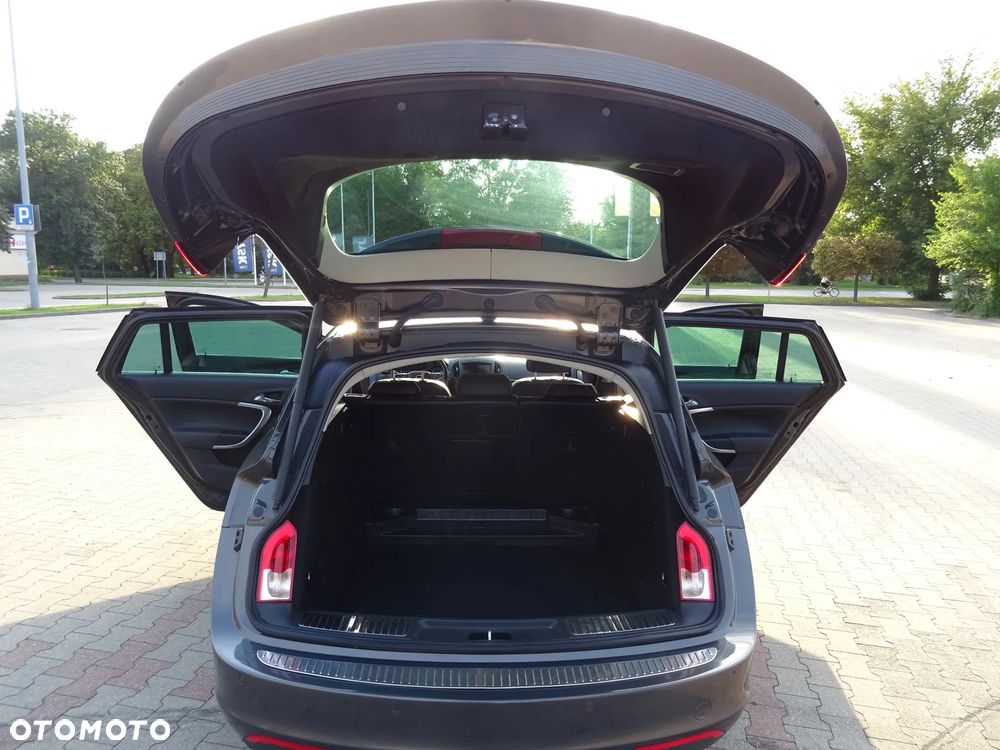 Opel Insignia 2.0 CDTI - 24