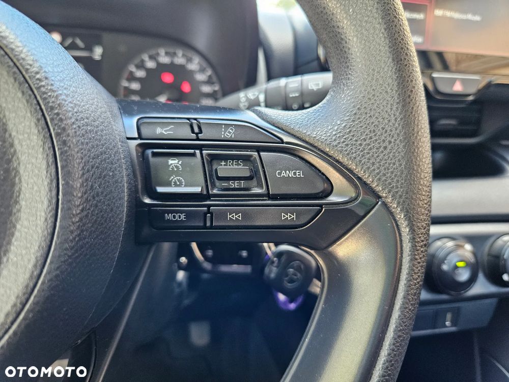 Toyota Yaris 1.0 Active - 22