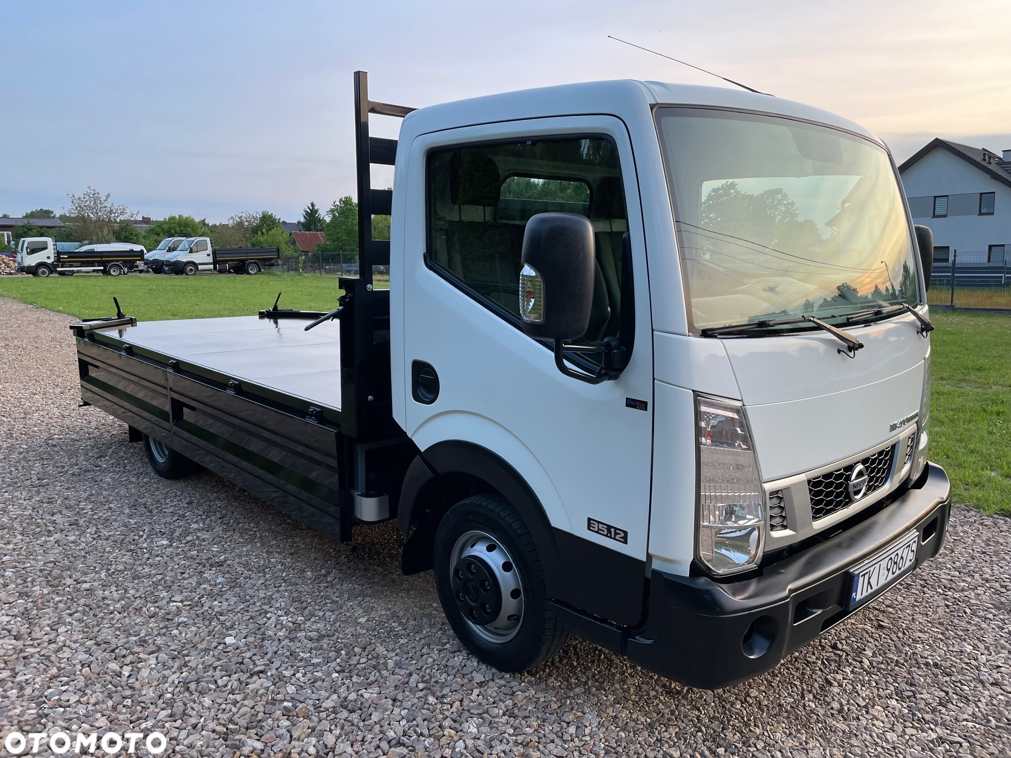 Nissan Cabstar - 36