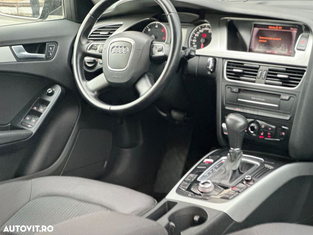 Audi A4 2.0 TDI DPF multitronic Ambiente - 9