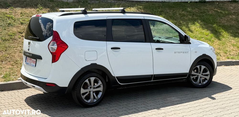 Dacia Lodgy 1.5 dCi 109 CP Stepway - 4