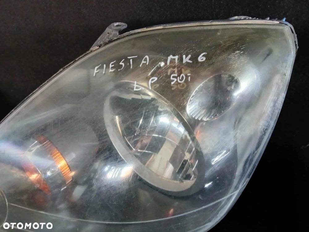 Ford Fiesta Mk6 Lift lampa przednia lewa. - 3