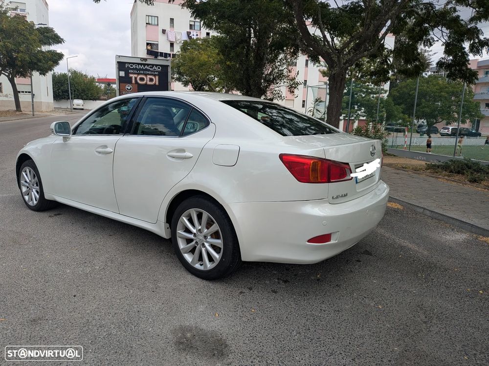 Lexus IS 220 d Executive 5G - 18
