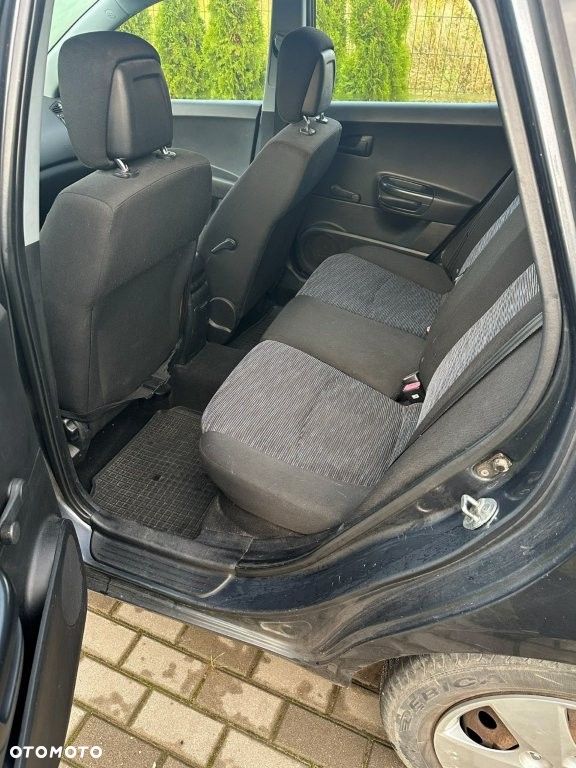 Kia Ceed 2009 photo 4