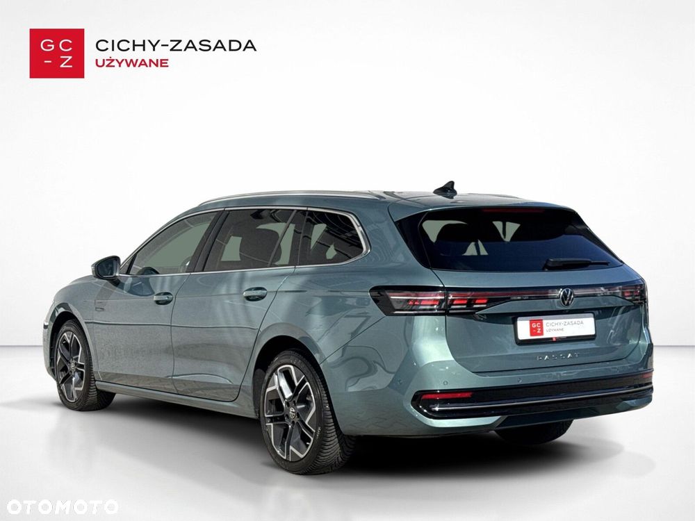 Volkswagen Passat Variant 2.0 TDI EVO Elegance DSG - 3