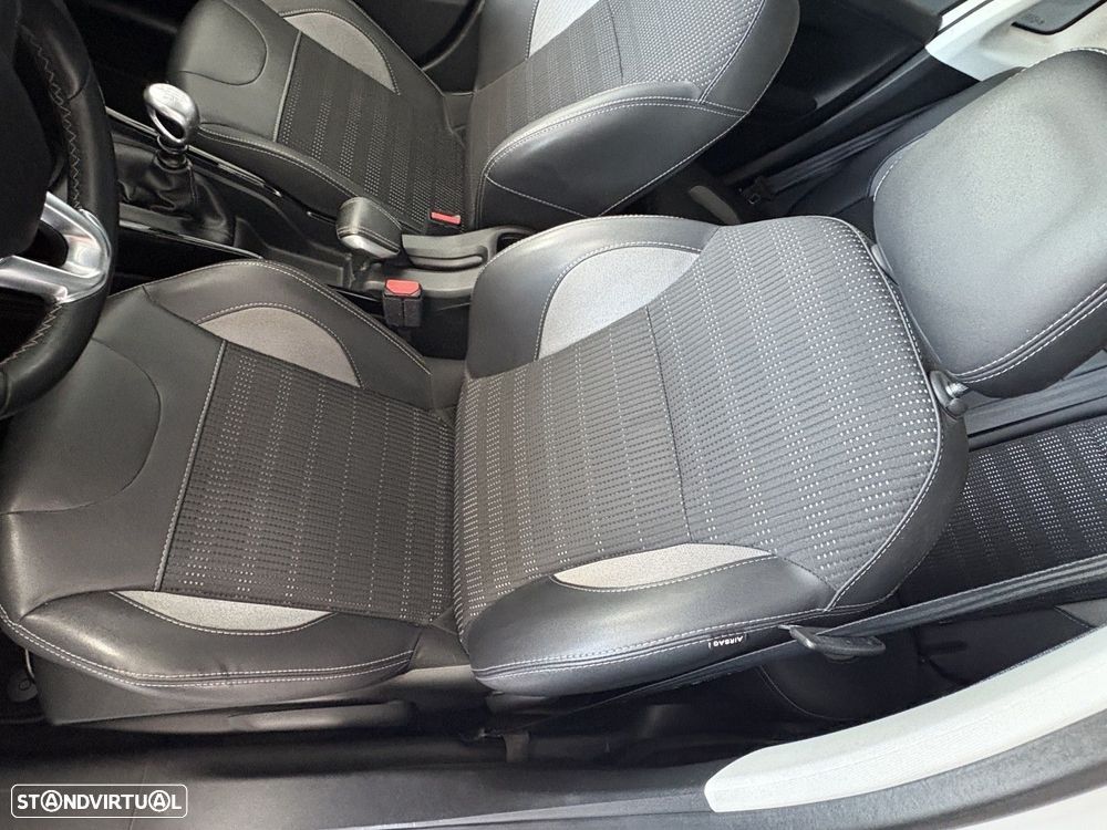 Peugeot 2008 1.2 PureTech Allure - 7