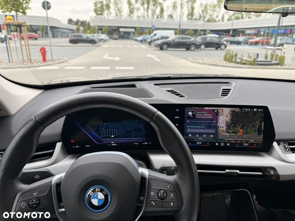 BMW iX1 eDrive20 xLine - 17