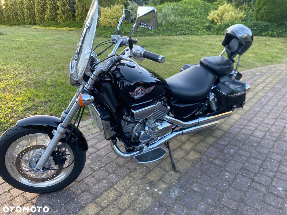 Honda VF - 3