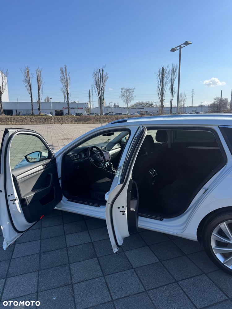 Skoda Superb 2.0 TDI Style DSG - 9