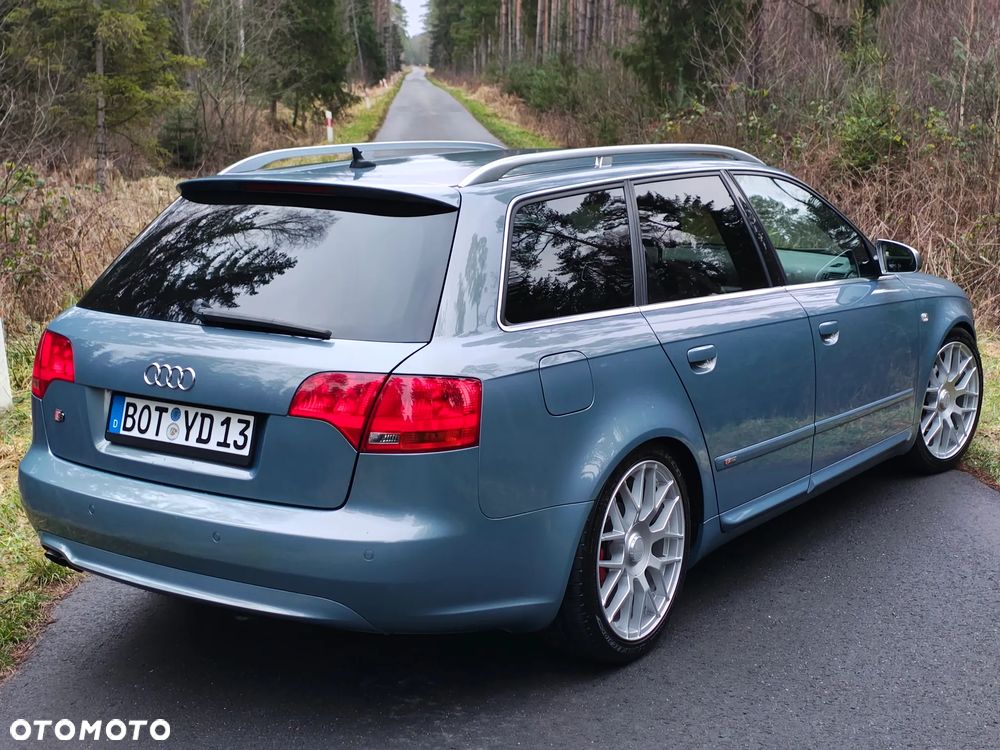 Audi A4 Avant - 4