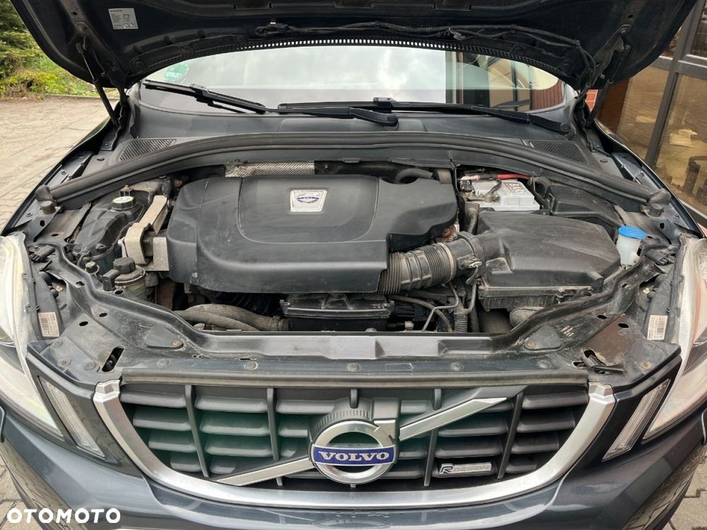 Volvo XC 60 2.4D AWD RDesign - 25