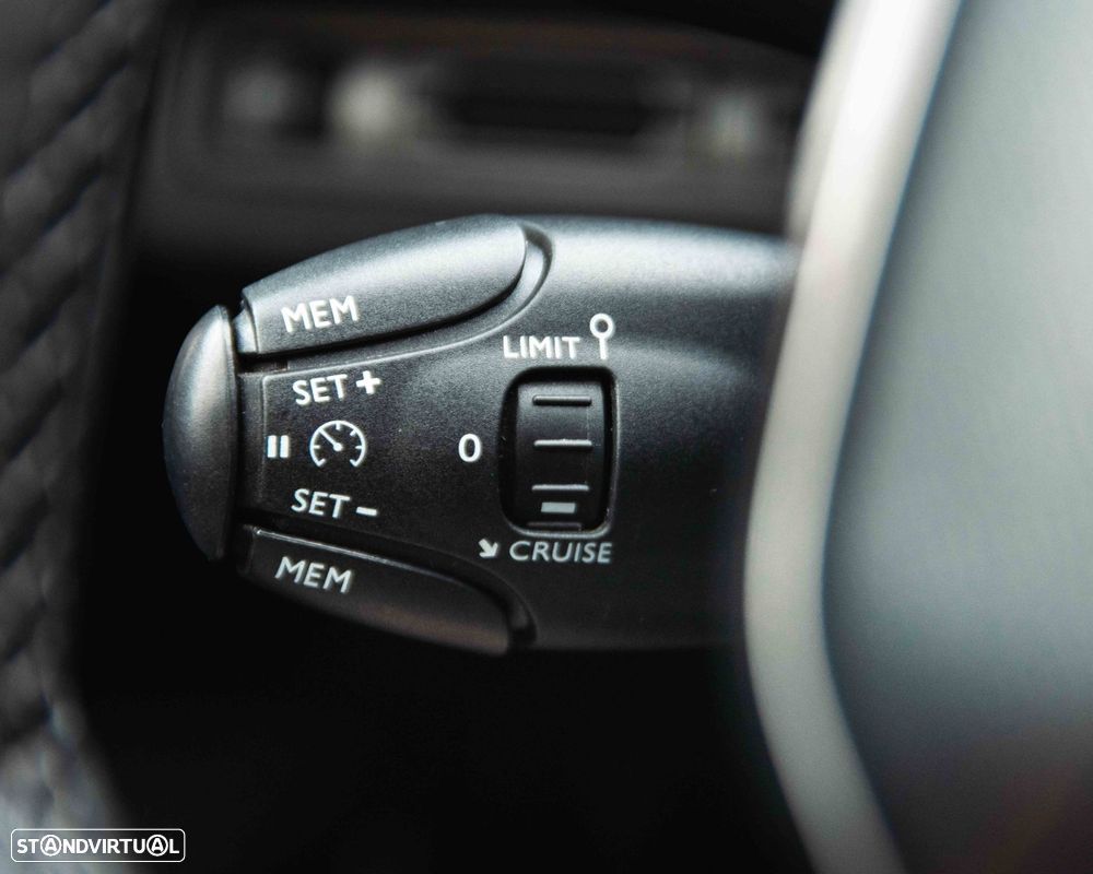 Peugeot 3008 1.5 BlueHDi Allure Pack - 26