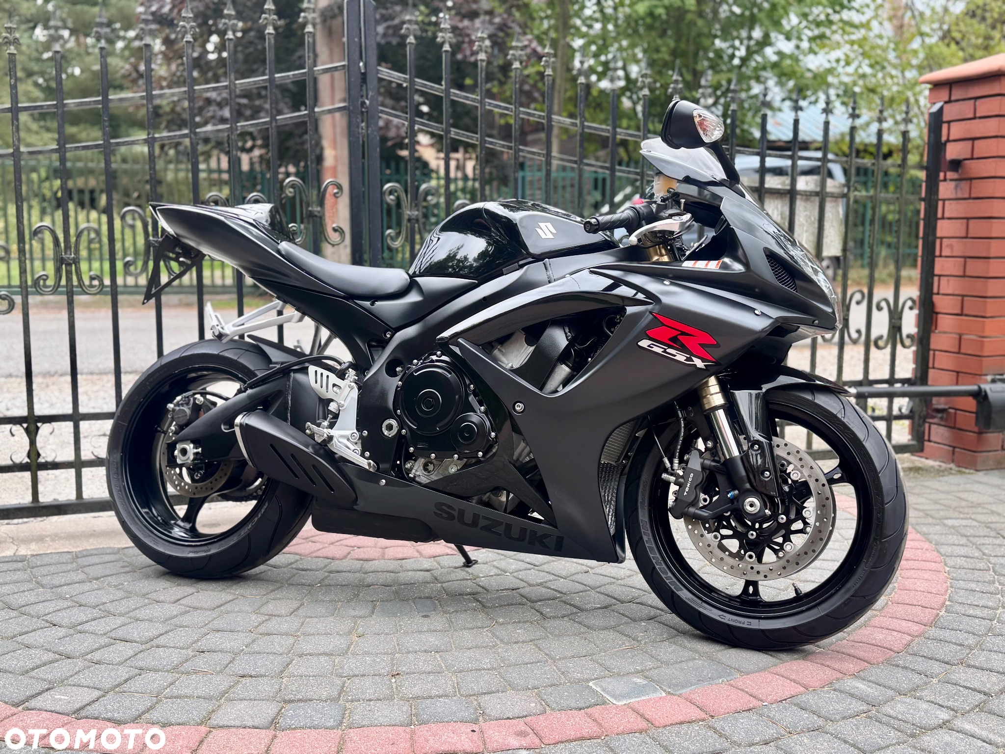 Suzuki GSX-R - 2