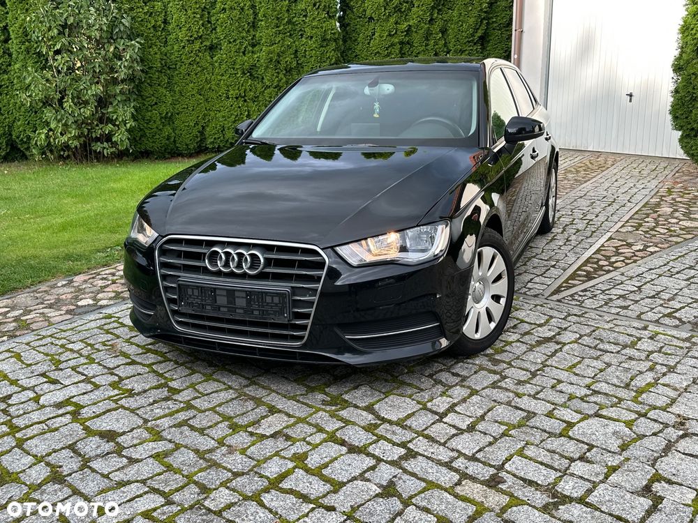 Audi A3 Sportback 1.6 TDI ultra Attraction - 3