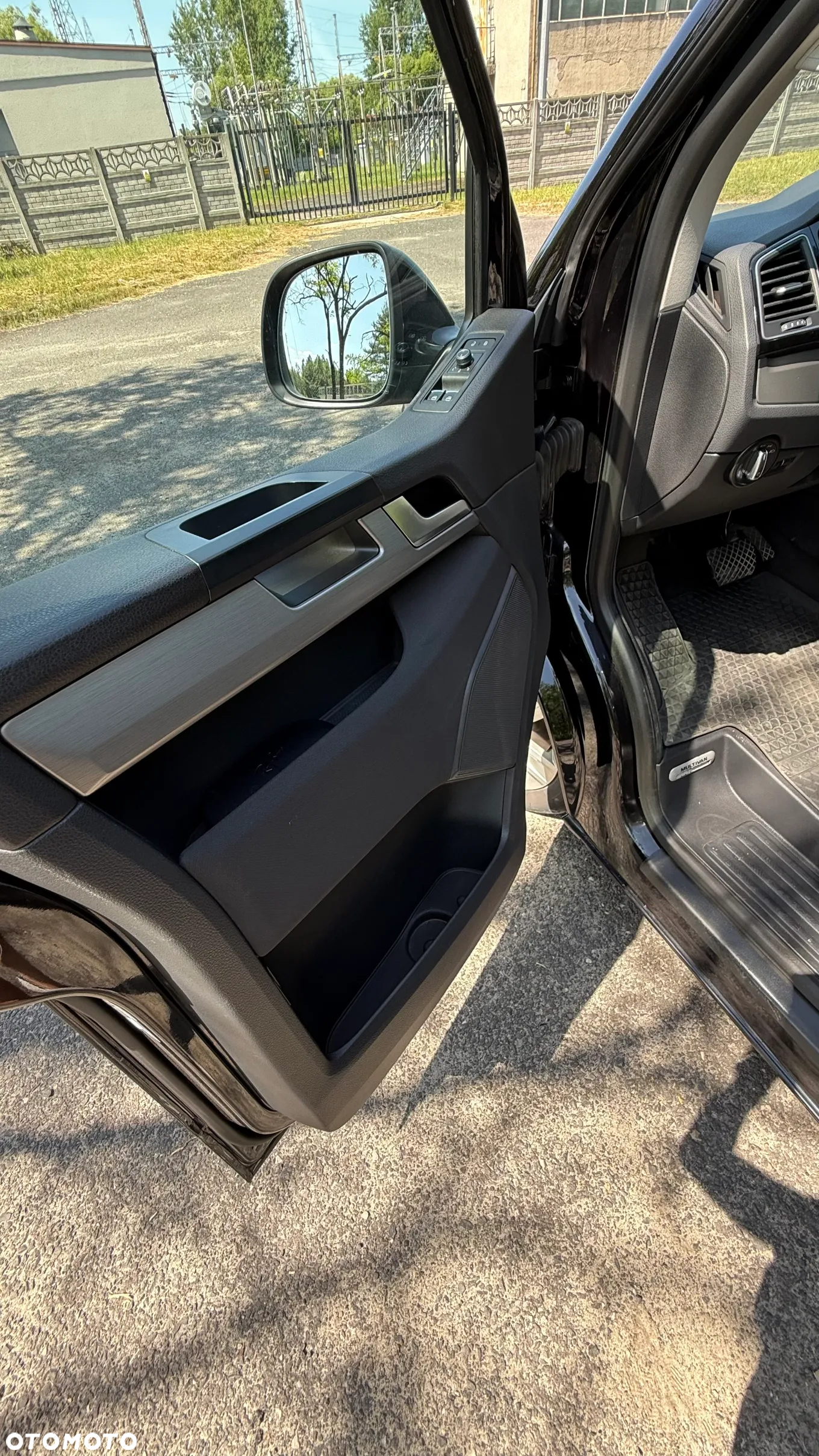 Volkswagen Multivan 2.0 BiTDI L2 Comfortline 4Motion DSG - 19