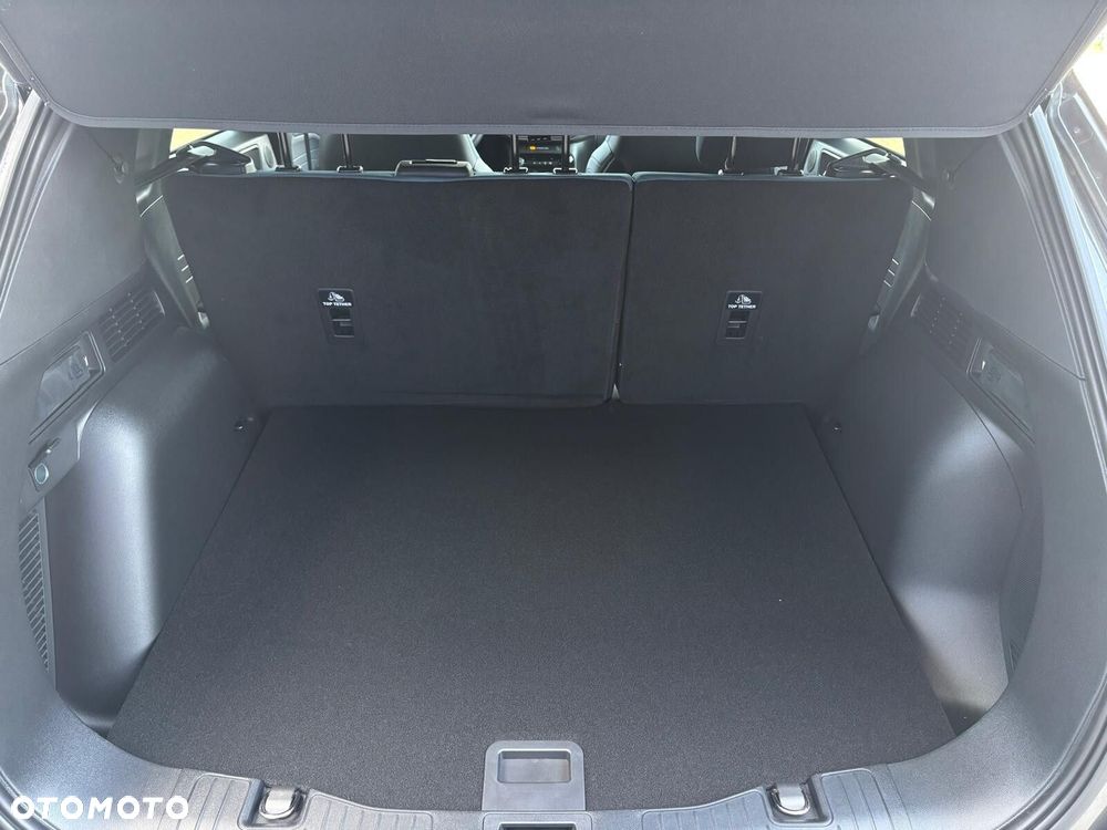 Ford Kuga - 38