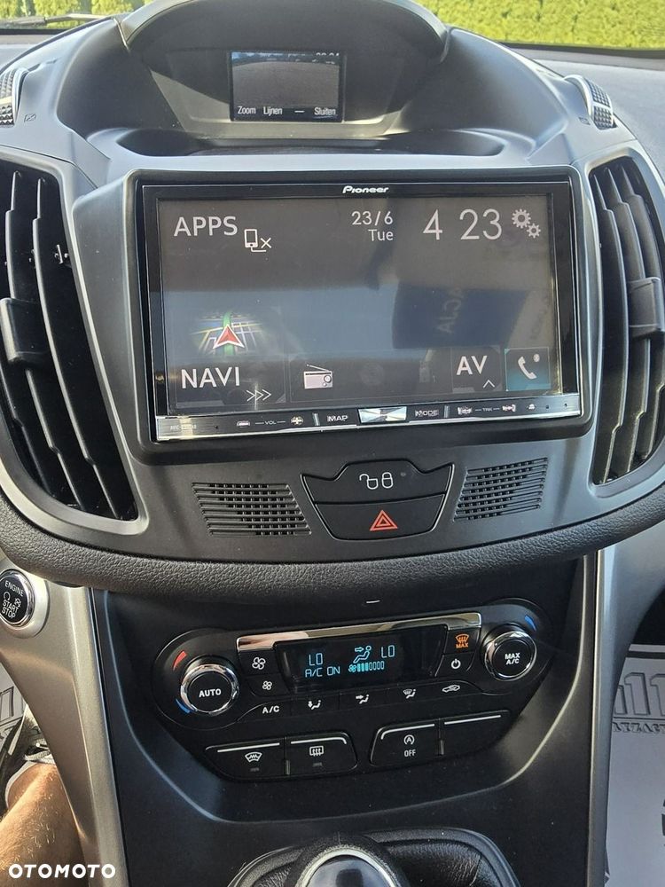 Ford Kuga - 27