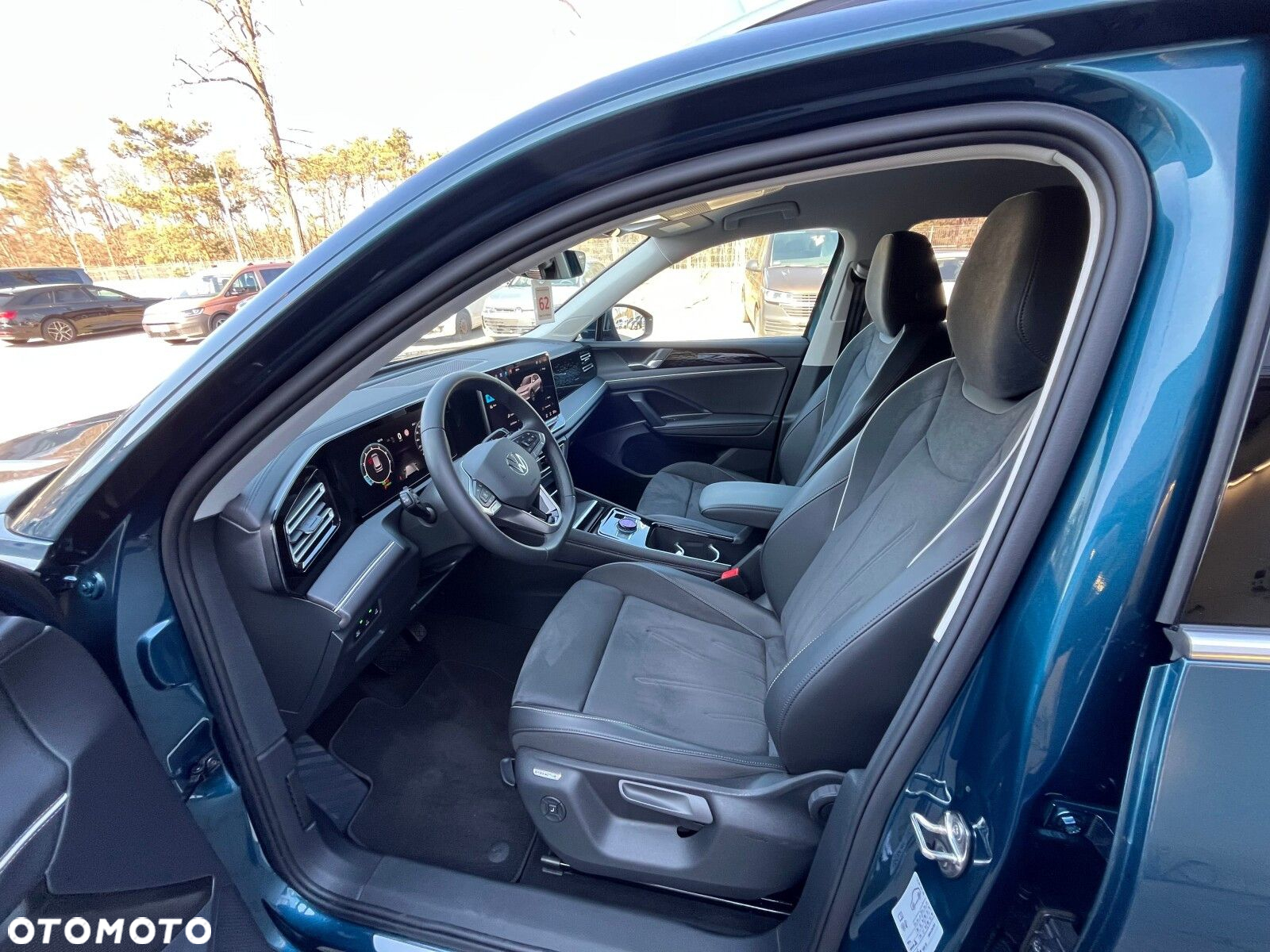 Volkswagen Tiguan - 12