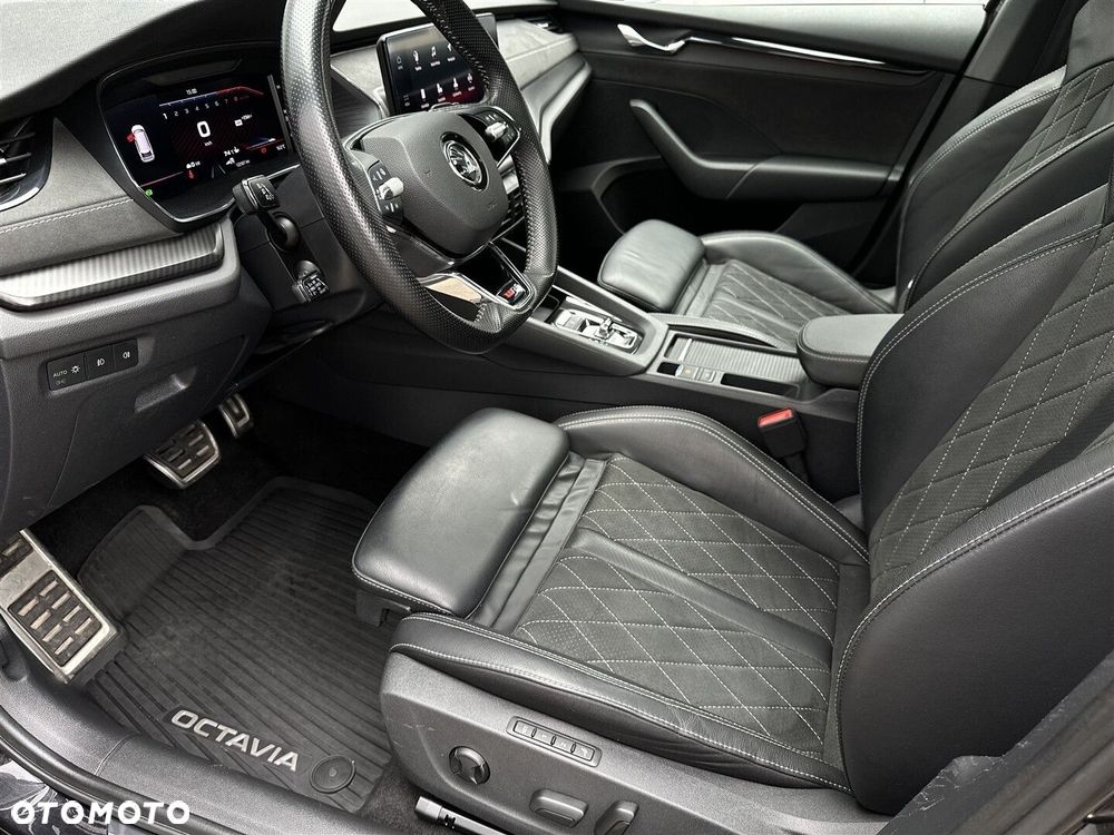 Skoda Octavia 2.0 TSI RS 245 DSG - 12