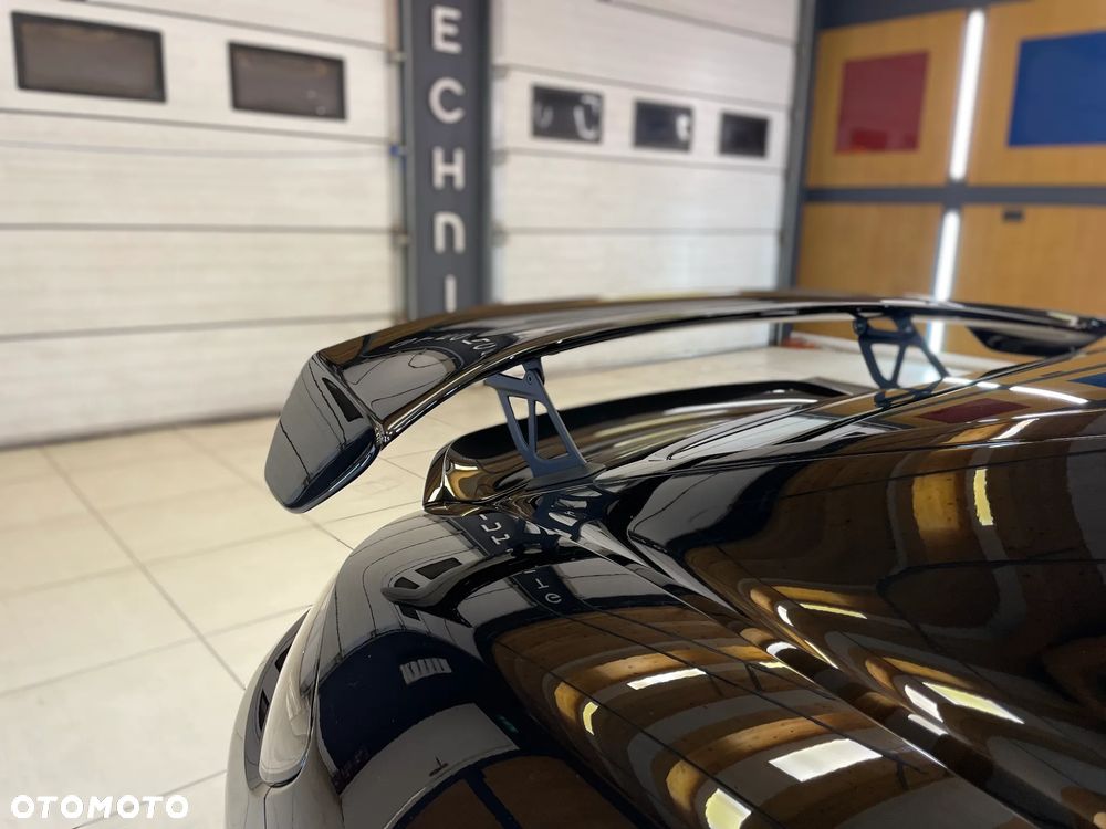 Porsche 718 Cayman - 9