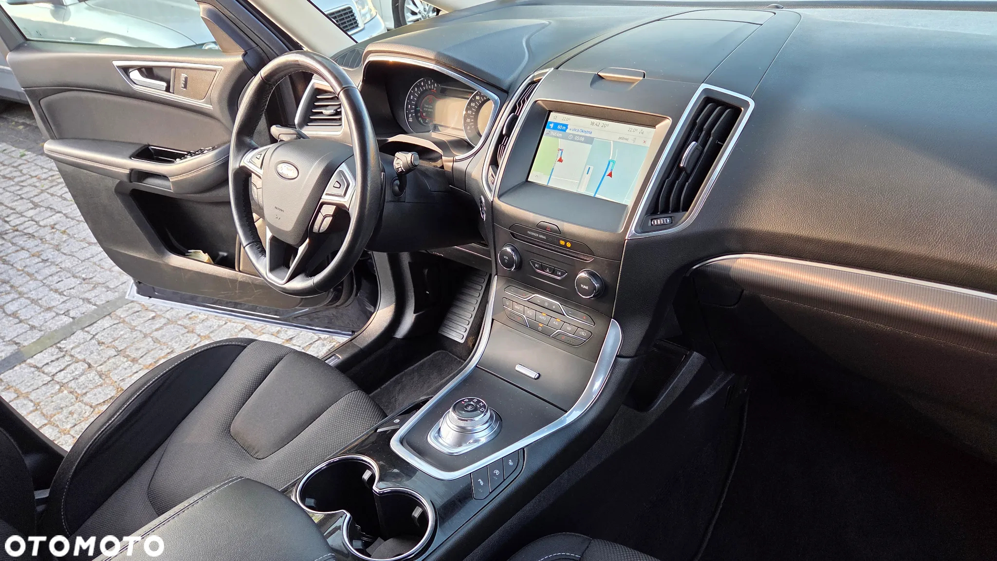 Ford S-Max 2.0 TDCi Titanium PowerShift - 27
