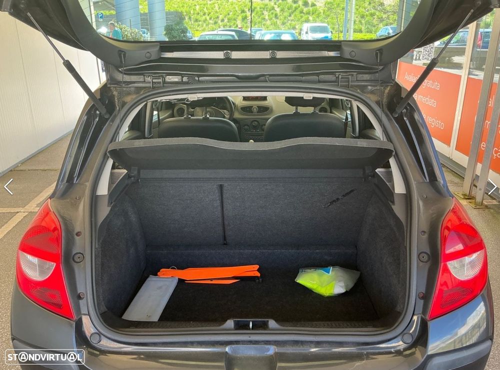 Renault Clio - 6