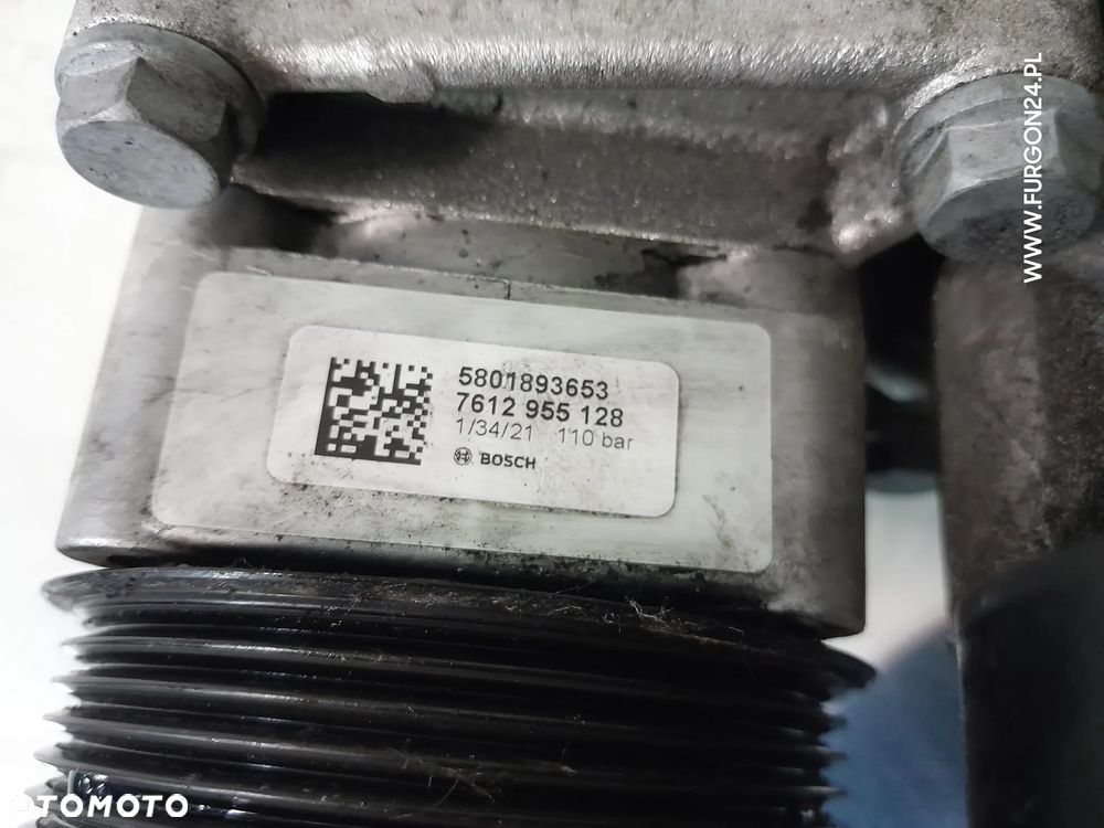 ŁAPA ALTERNATORA POMPA WSPOMAGANIA DUCATO IVECO DAILY 2,3 E6 5801893653 - 2