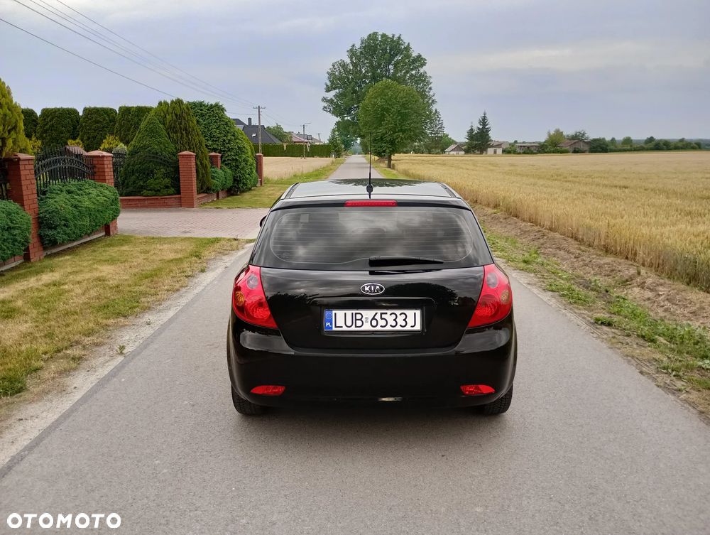 Kia Ceed 1.4 CVVT Attract - 18