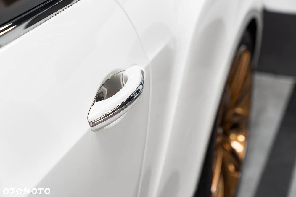 Bentley Continental GT - 10