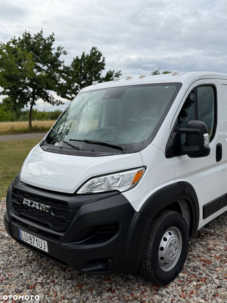 Dodge Ram Promaster - 3