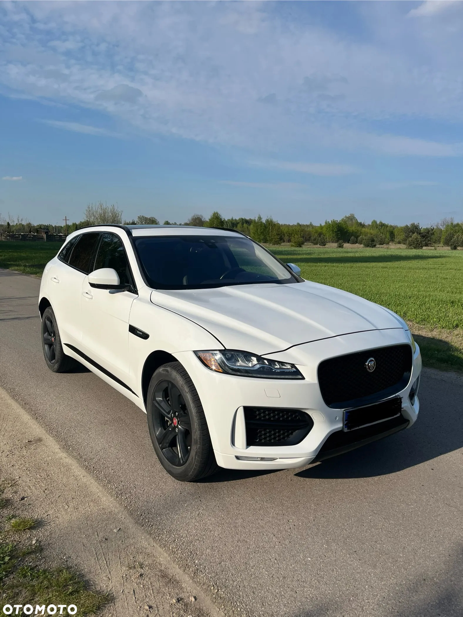 Jaguar F-Pace 2.0 i4P AWD R-Sport - 4
