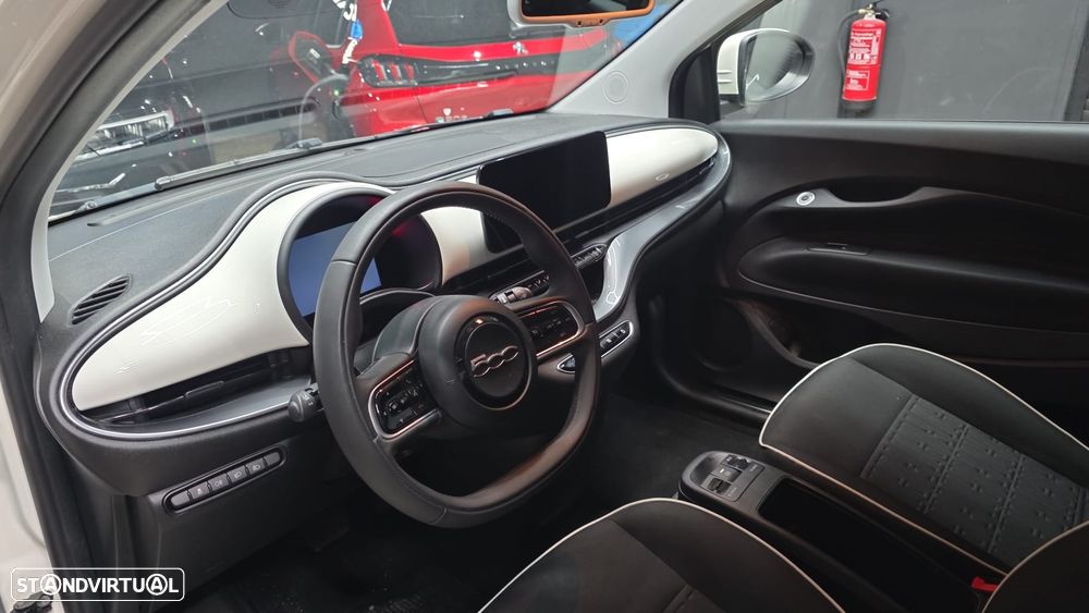 Fiat 500e 42kWh ICON - 10