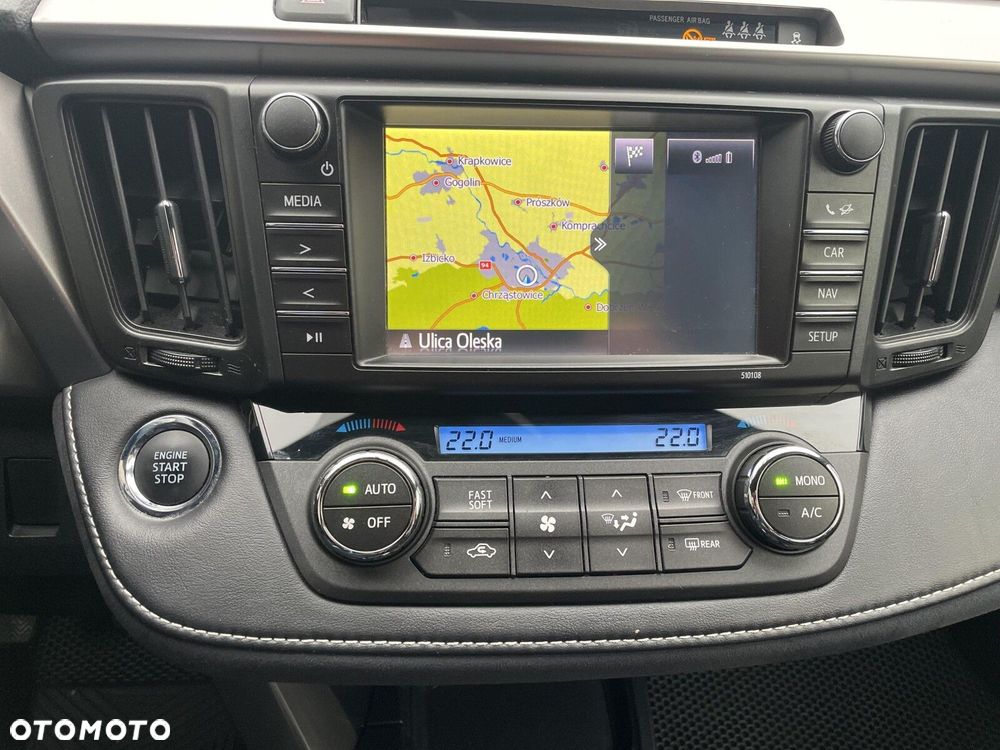 Toyota RAV4 2.0 Premium EU6 - 17