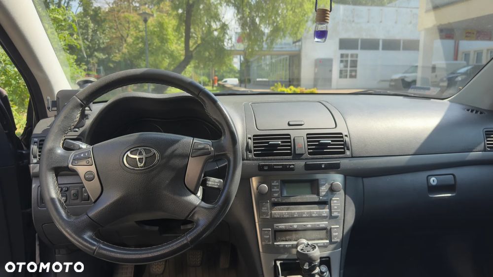 Toyota Avensis 2.2 D-4D Prestige - 7