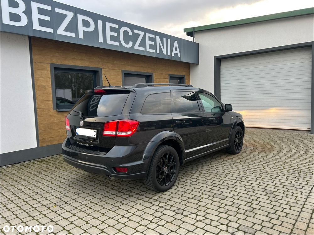 Fiat Freemont 2.0 Multijet Black Code AWD - 4
